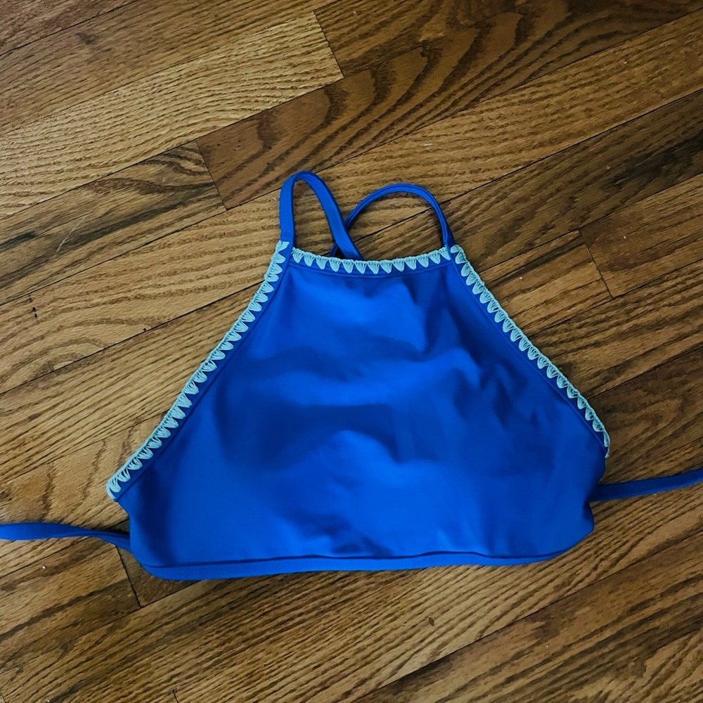 Aerie blue halter bikini top boho crochet trim details Size Med lightly padded